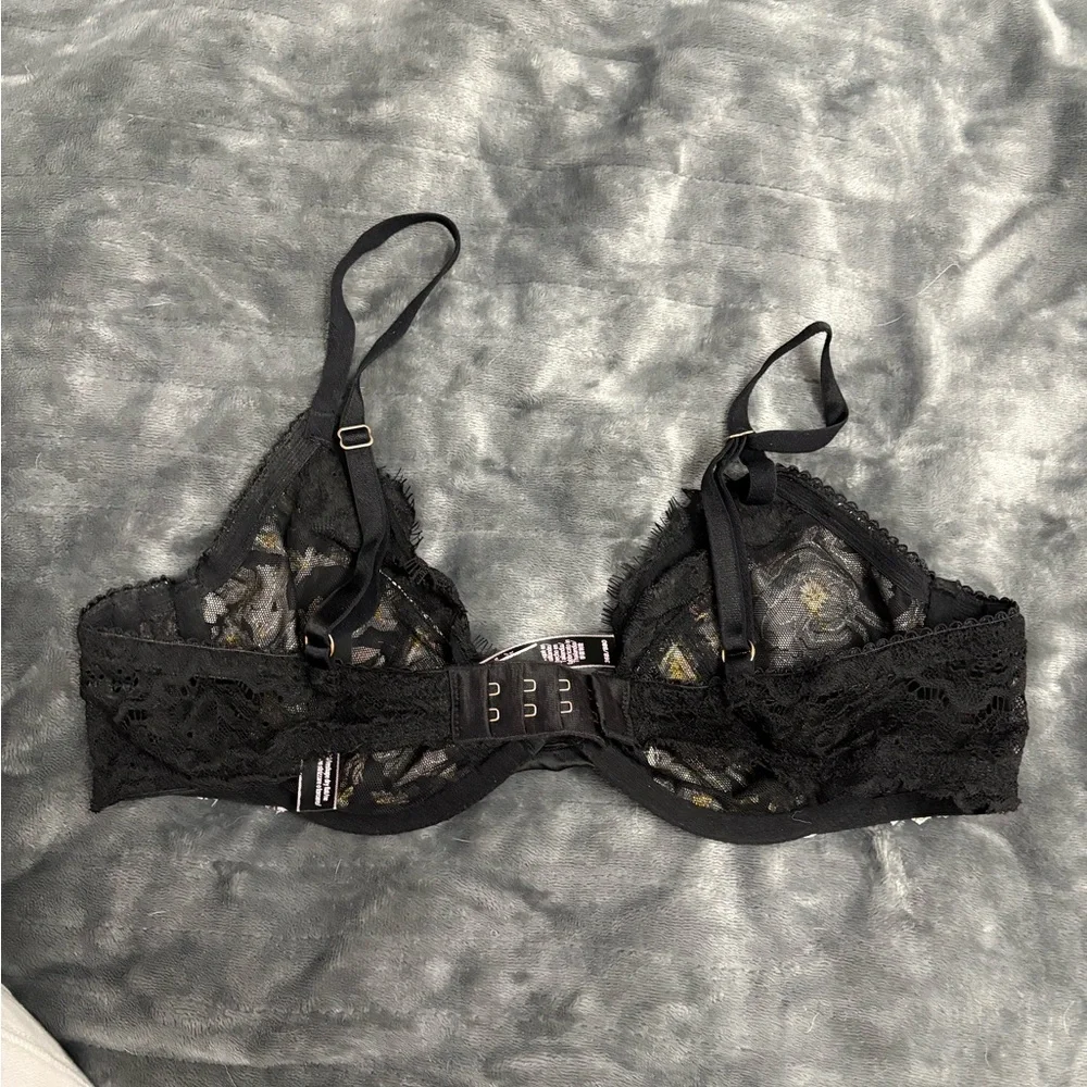 Victorias Secret Bra - Picture 4 of 4